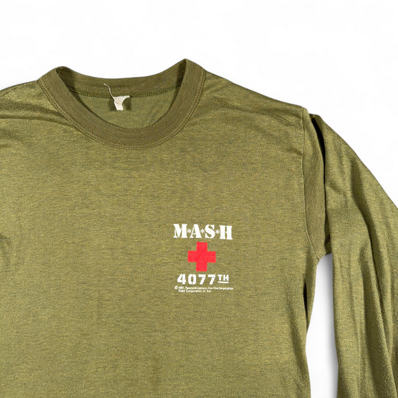 Vintage MASH Shirt Adult SMALL Green 4077th Army TV Show Promo Fox Film USA 80s - Picture 2 of 7